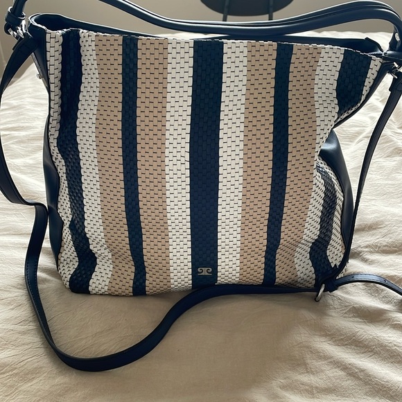 Original Pierre Cardin hand bag. Almost new. Only used once or twice. - Picture 1 of 3